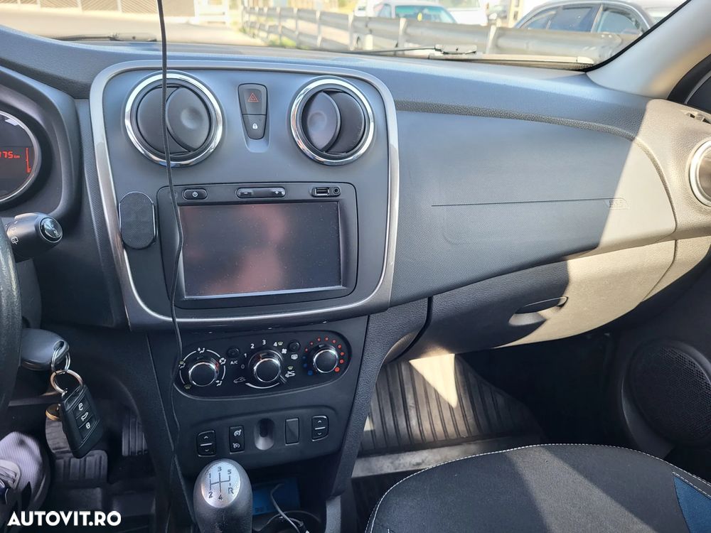 Dacia Logan 0.9 90CP Laureate - 14