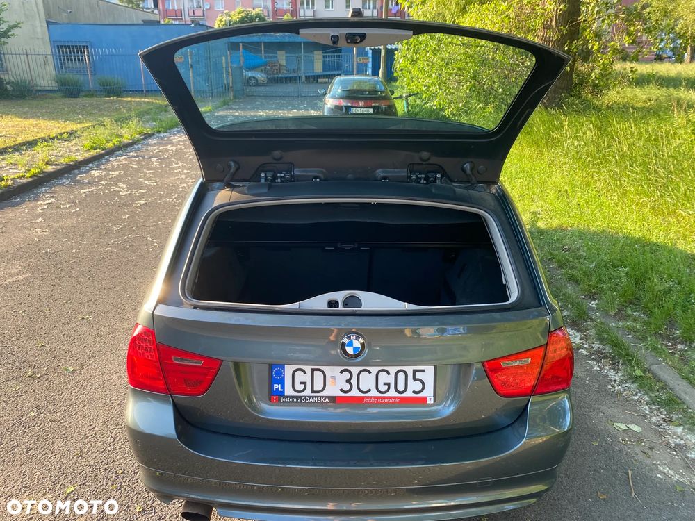 BMW Seria 3 318i - 20