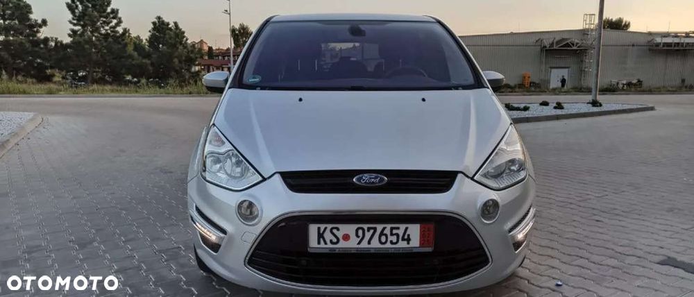 Ford S-Max 2.2 TDCi DPF Titanium X - 26