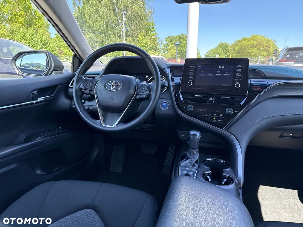 Toyota Camry 2.5 Hybrid Comfort CVT - 23