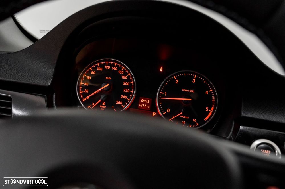 BMW 320 d Coupe Auto - 19