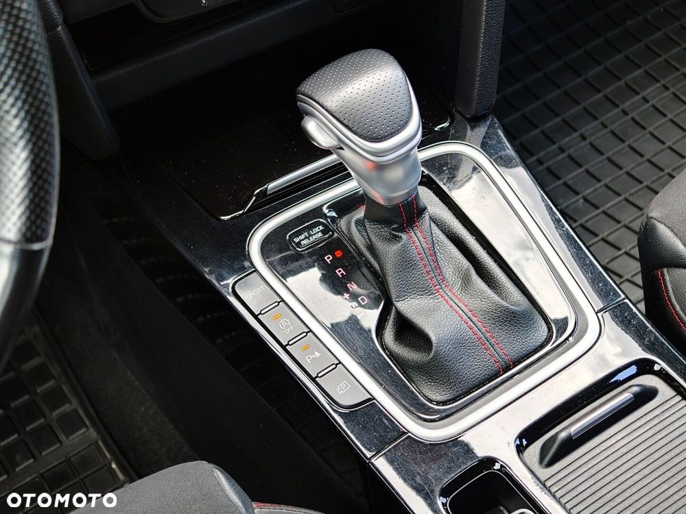 Kia ProCeed 1.6 T-GDI GT DCT - 23