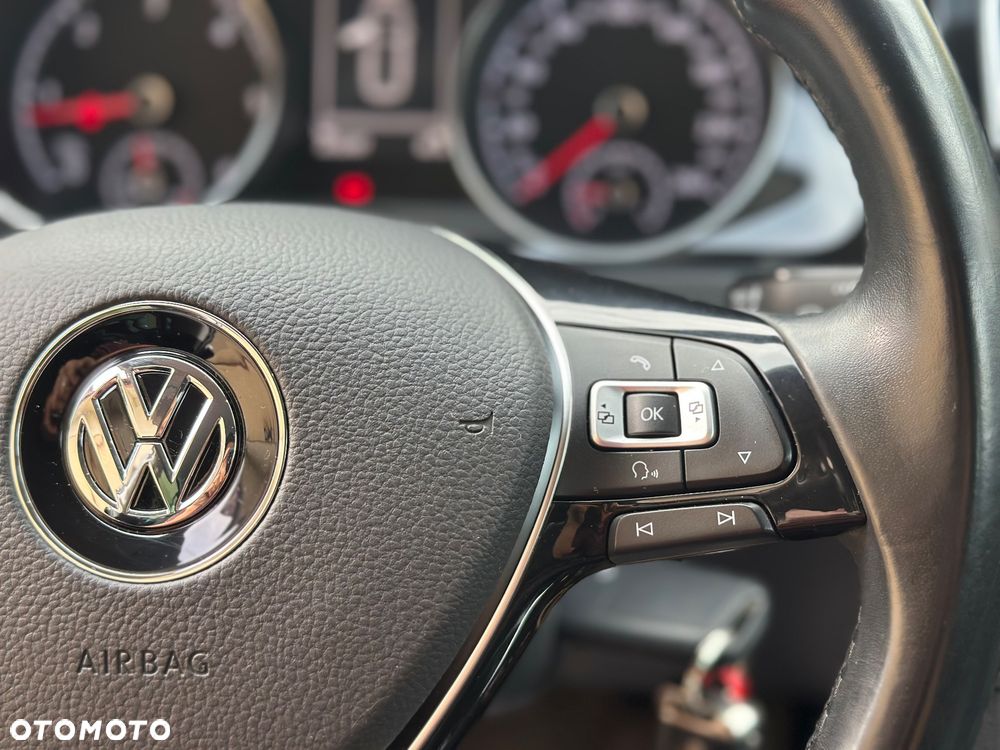 Volkswagen Golf 2.0 TDI (BlueMotion Technology) Highline - 24