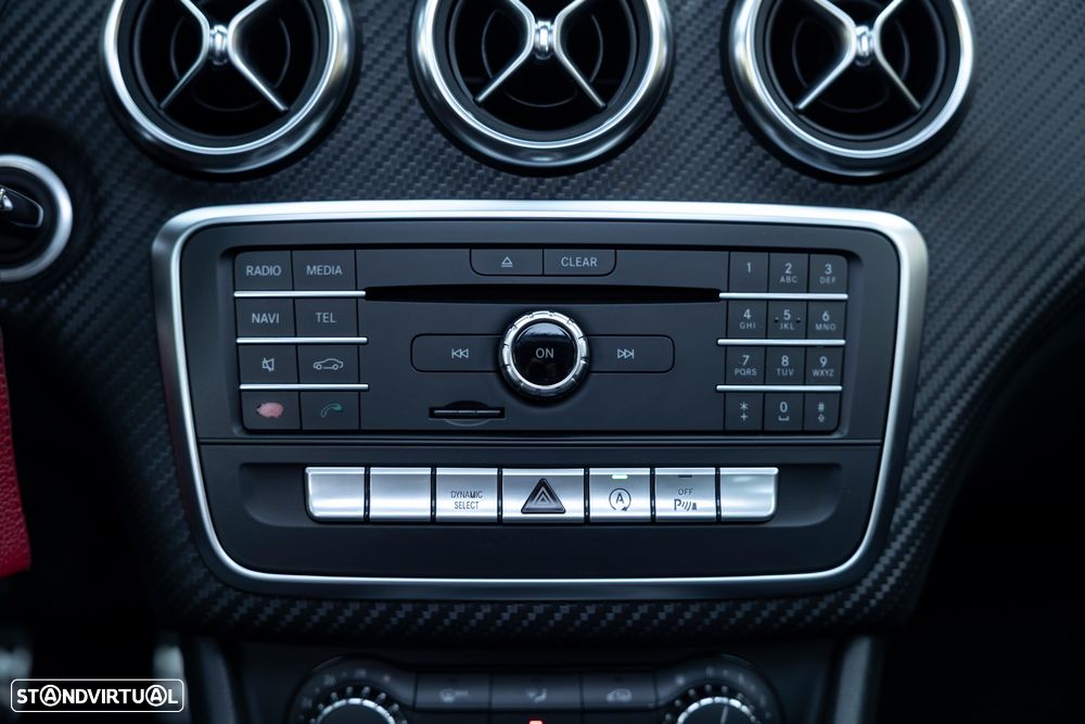 Mercedes-Benz A 180 d AMG Line - 14