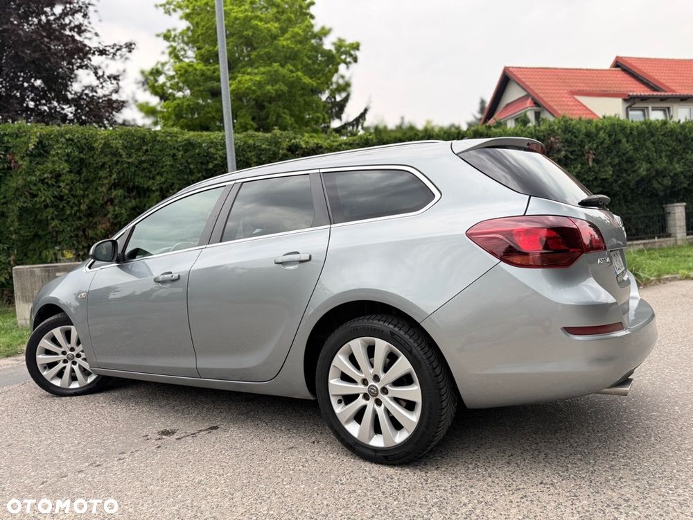Opel Astra 1.4 T Enjoy S&S - 17