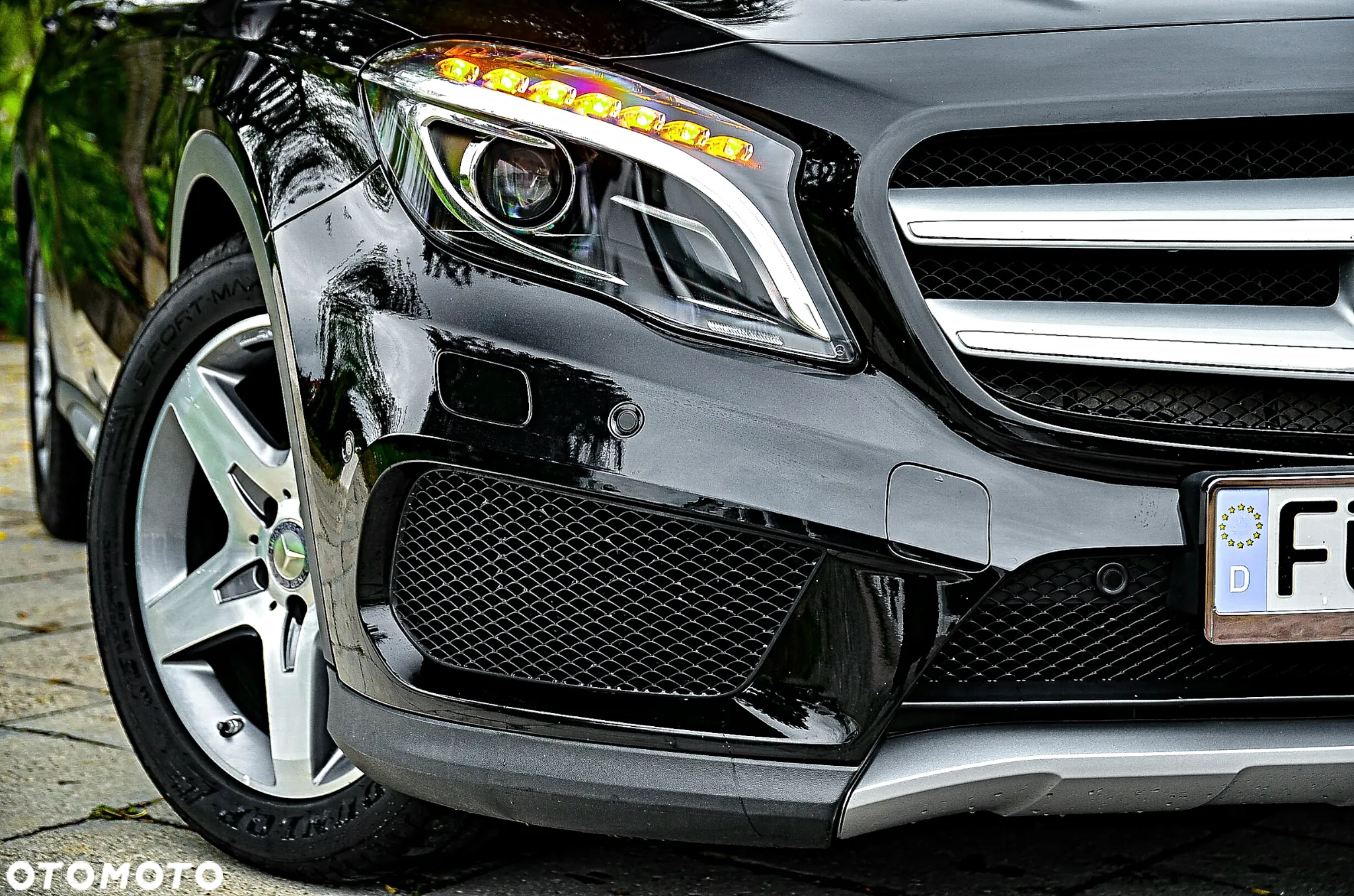 Mercedes-Benz GLA 180 7G-DCT AMG Line - 14