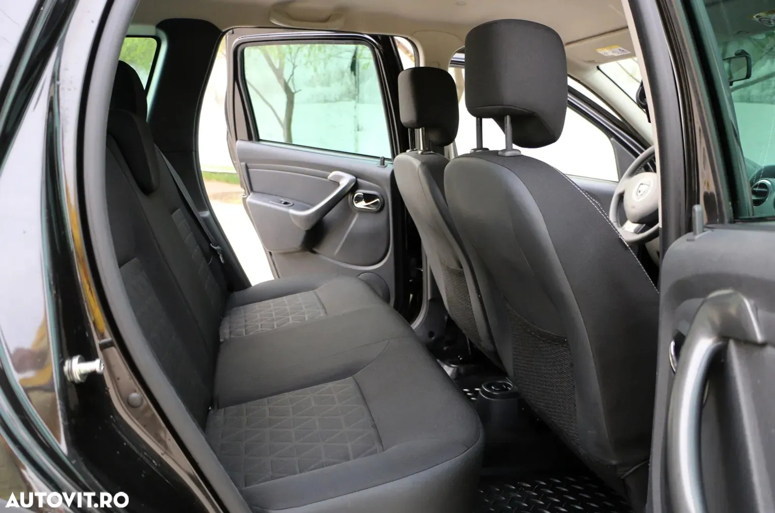 Dacia Duster 1.5 dCi 4x2 Laureate - 16