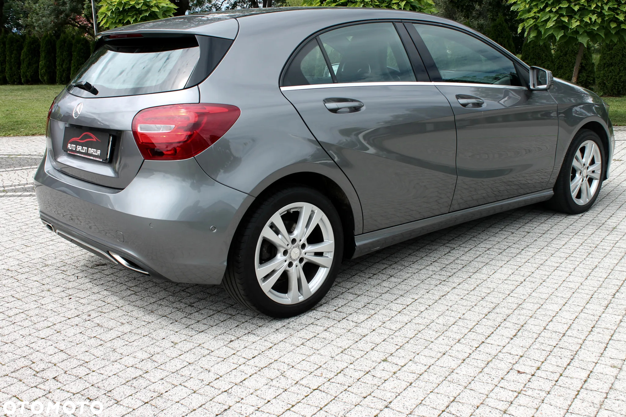 Mercedes-Benz Klasa A 180 (BlueEFFICIENCY) Urban - 3