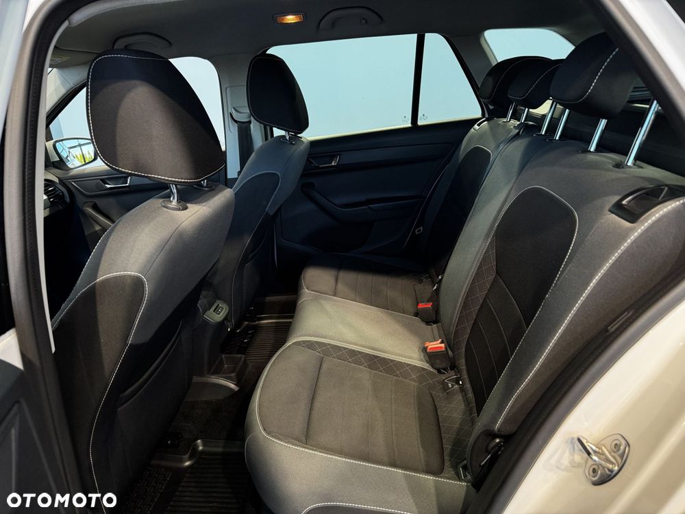 Skoda Fabia - 13
