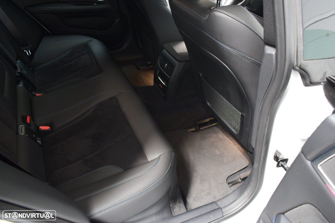 BMW i4 eDrive40 Pack M - 49