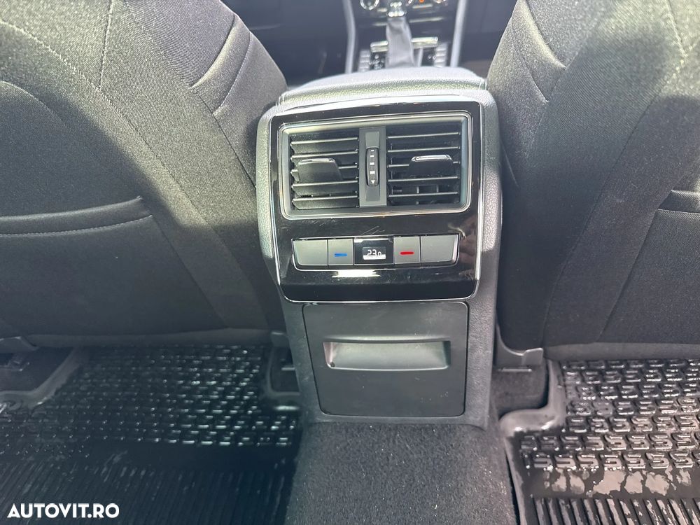 Skoda Superb 2.0 TDI DSG Ambition - 15