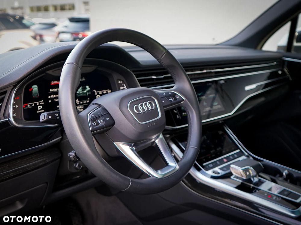 Audi Q7 55 TFSI quattro tiptronic S line - 14
