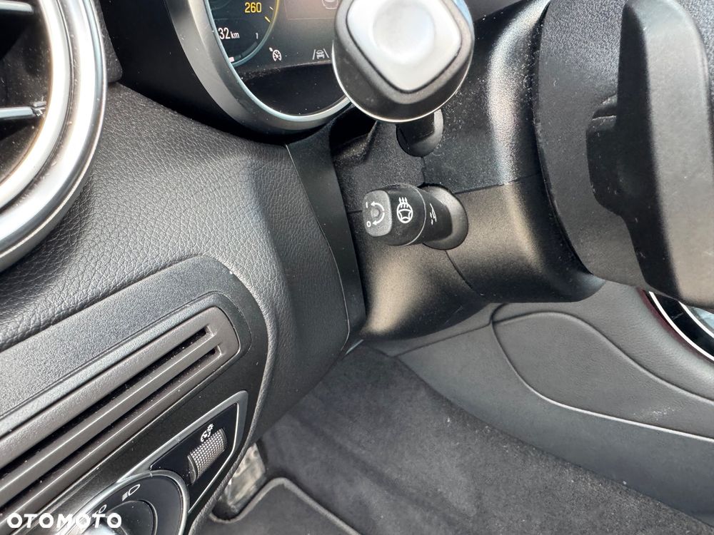 Mercedes-Benz GLC 300 de 4Matic 9G-TRONIC AMG Line Plus - 23