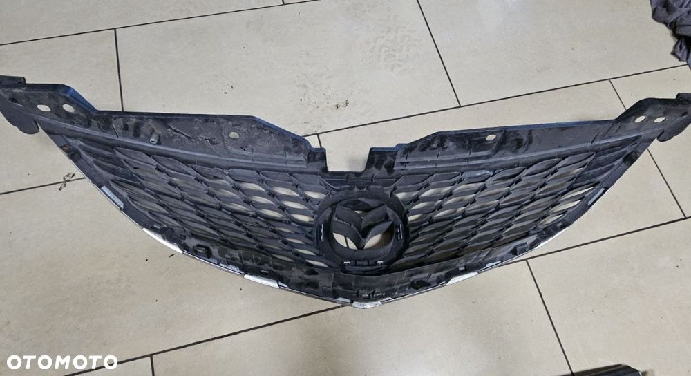 Grill / atrapa / Mazda 6 - 2