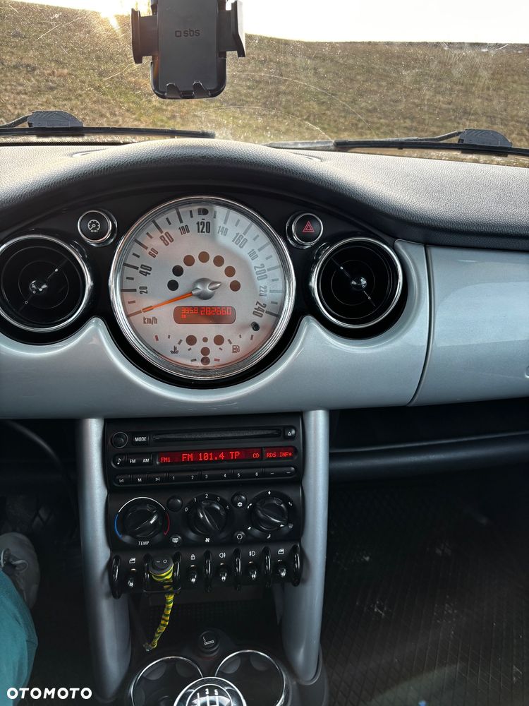 MINI ONE Standard - 9