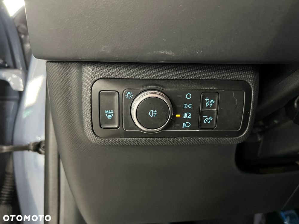 Ford Mustang Mach-E - 26