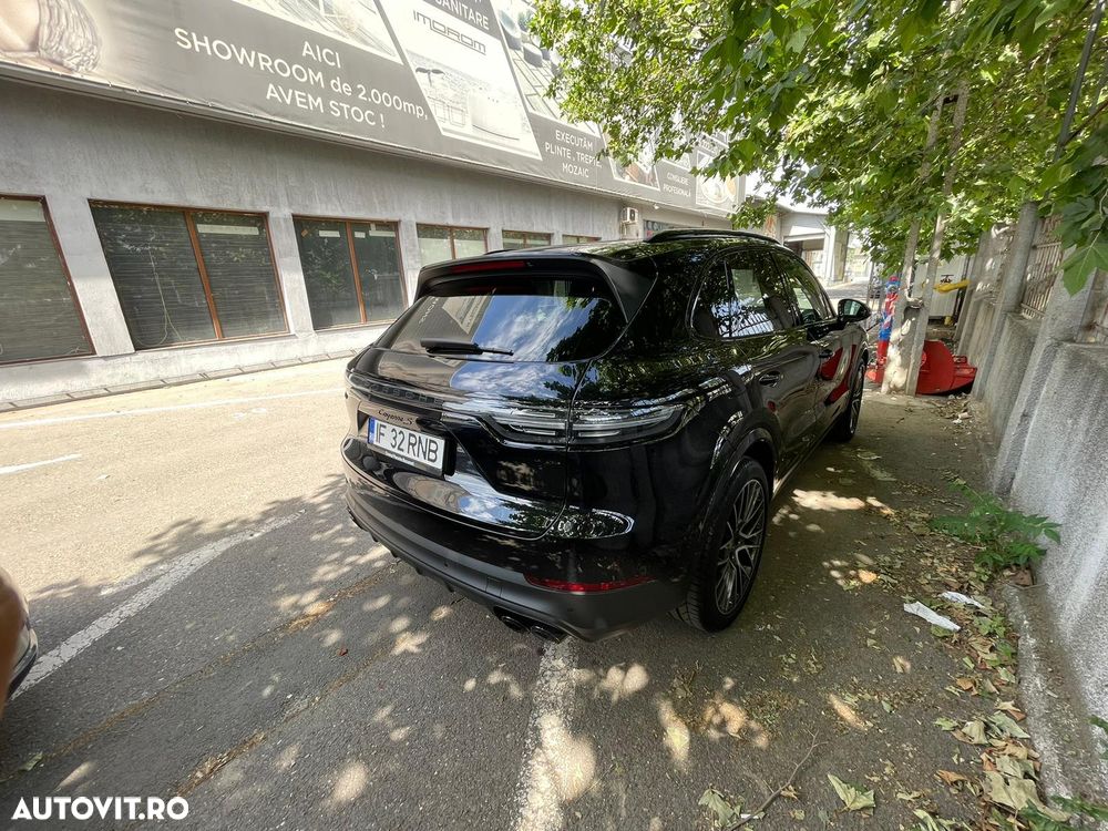 Porsche Cayenne S - 10