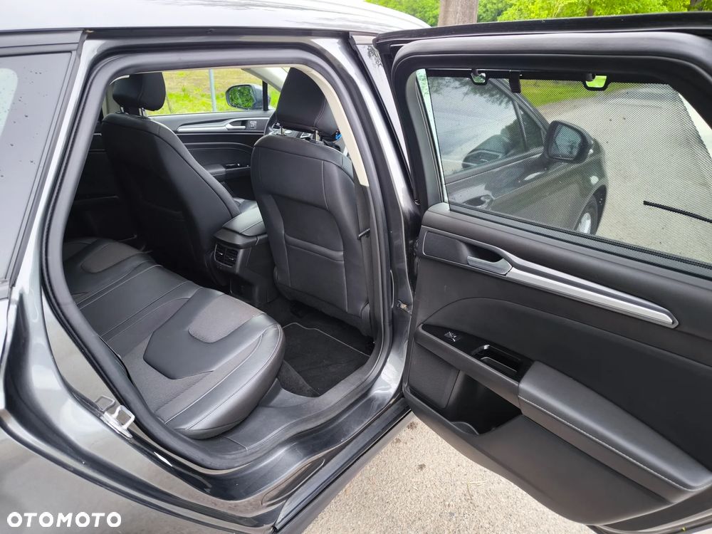 Ford Mondeo - 21