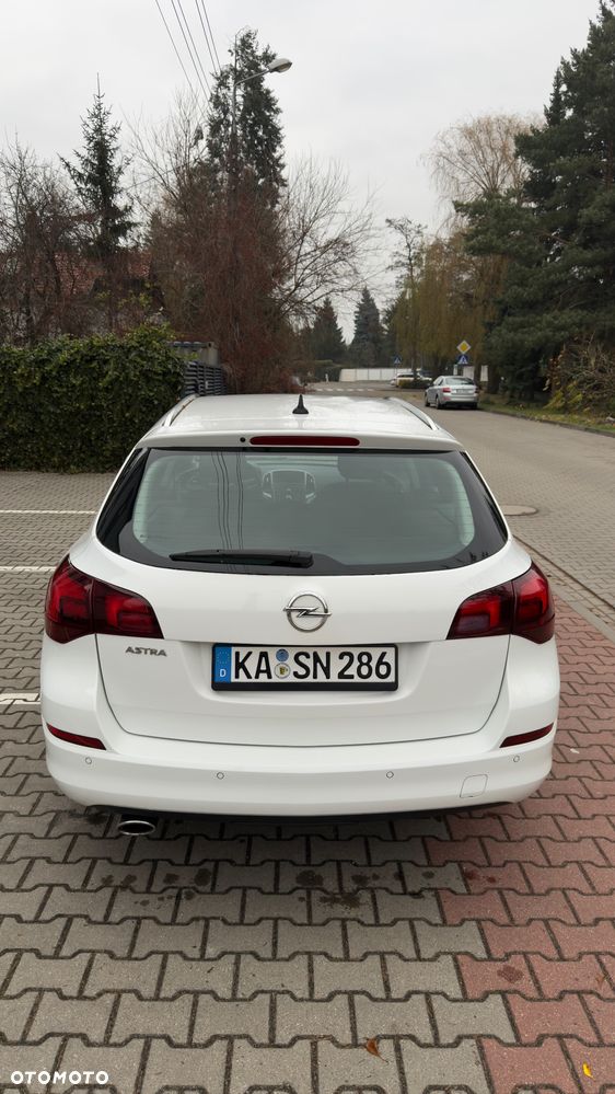 Opel Astra 2.0 CDTI DPF 150 Jahre - 4