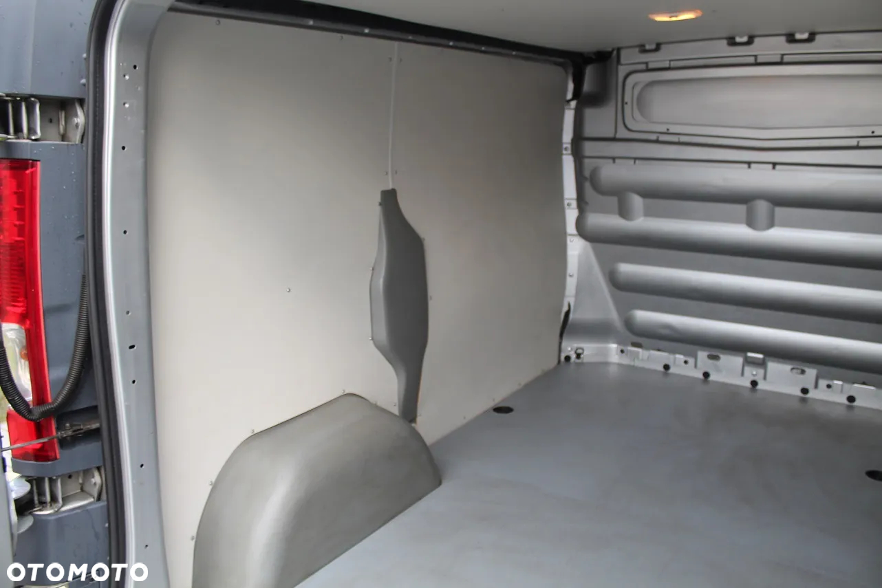 Opel VIVARO - 25