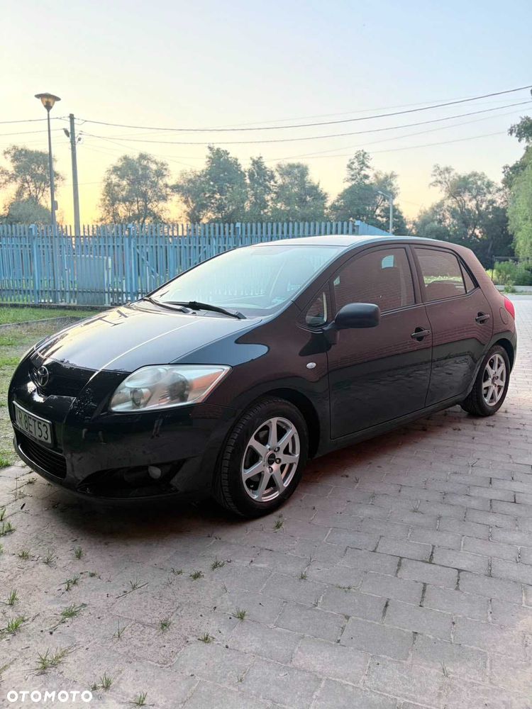 Toyota Auris - 1
