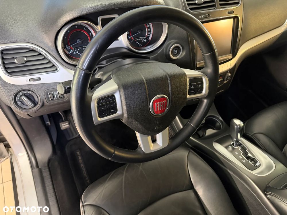 Fiat Freemont 2.0 Multijet Lounge AWD - 22