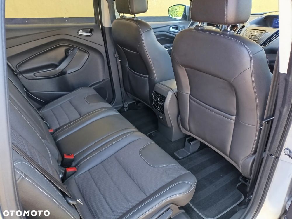 Ford Kuga 2.0 TDCi 4x4 Trend - 14