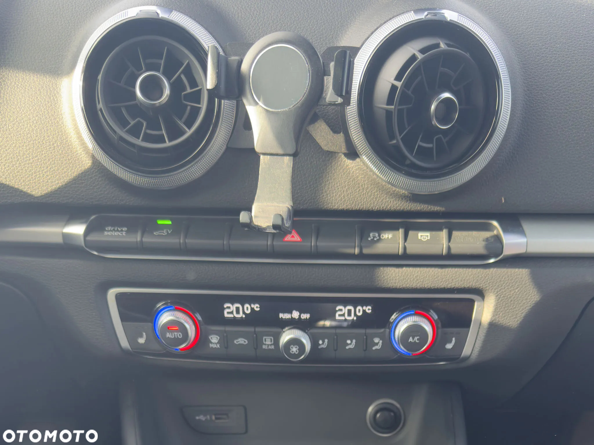 Audi A3 1.4 TFSI Sportback e-tron sport - 2