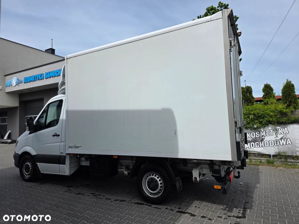 Mercedes-Benz Sprinter - 22