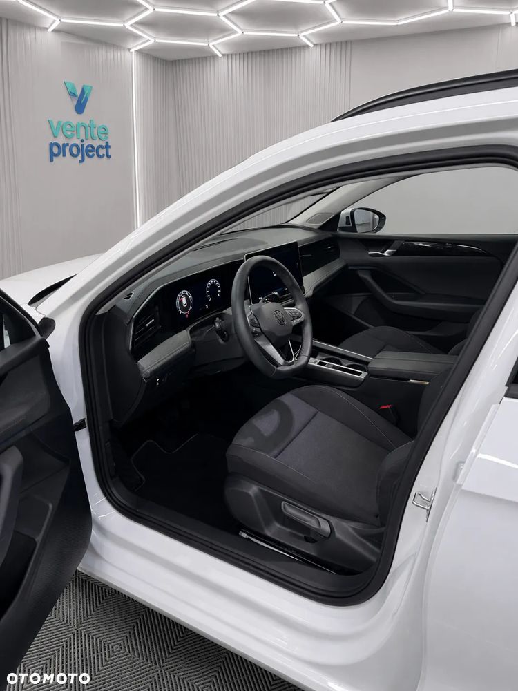Volkswagen Passat - 5