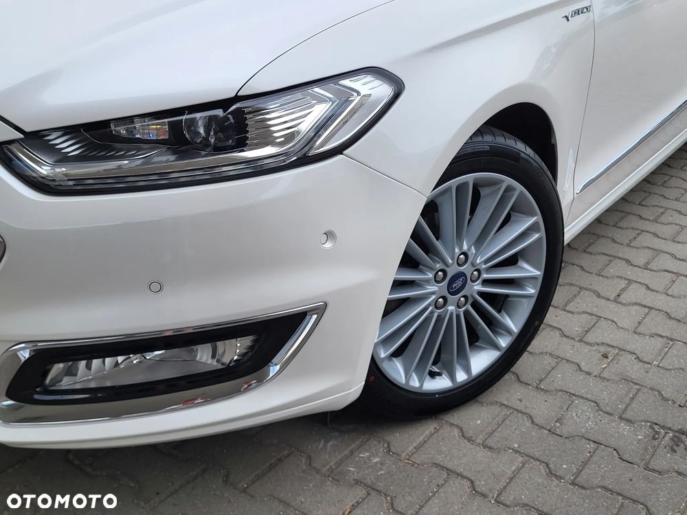 Ford Mondeo 2.0 Hybrid Vignale Plus - 37