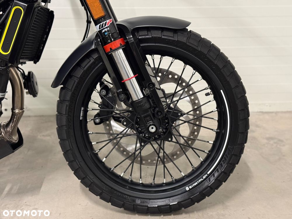 Husqvarna Svartpilen - 10