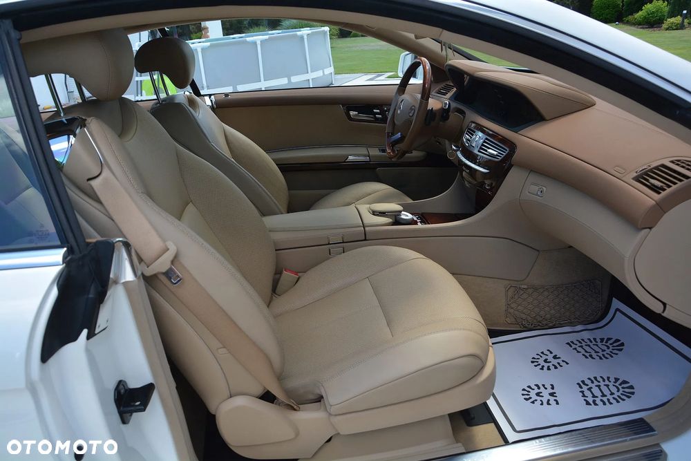 Mercedes-Benz CL 500 4-Matic - 17