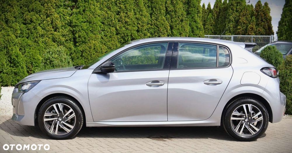 Peugeot 208 - 5