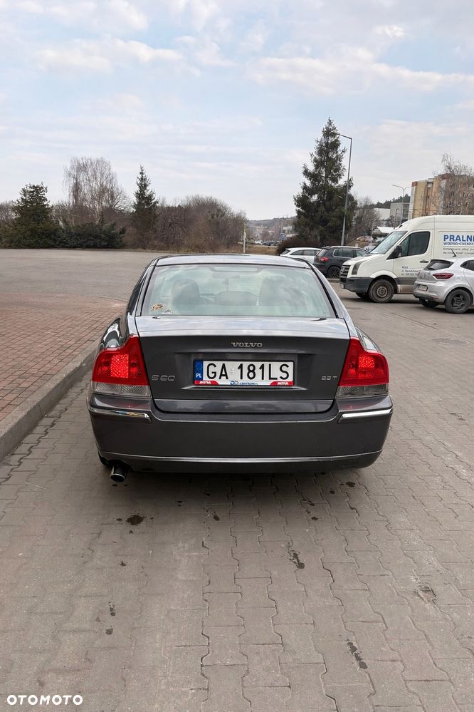 Volvo S60 2.5T Rubin - 2