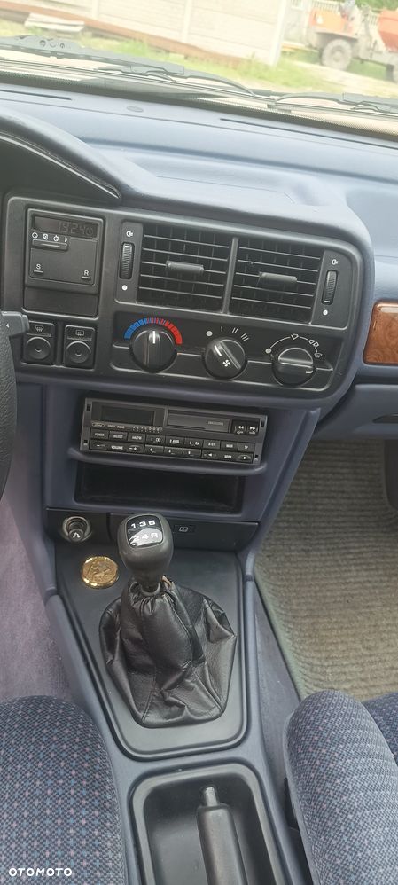 Ford Scorpio 2.0 CL - 27