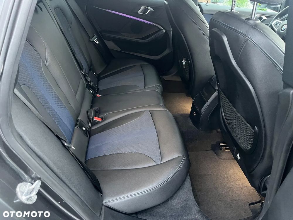 BMW Seria 2 216d GT M Sport - 26