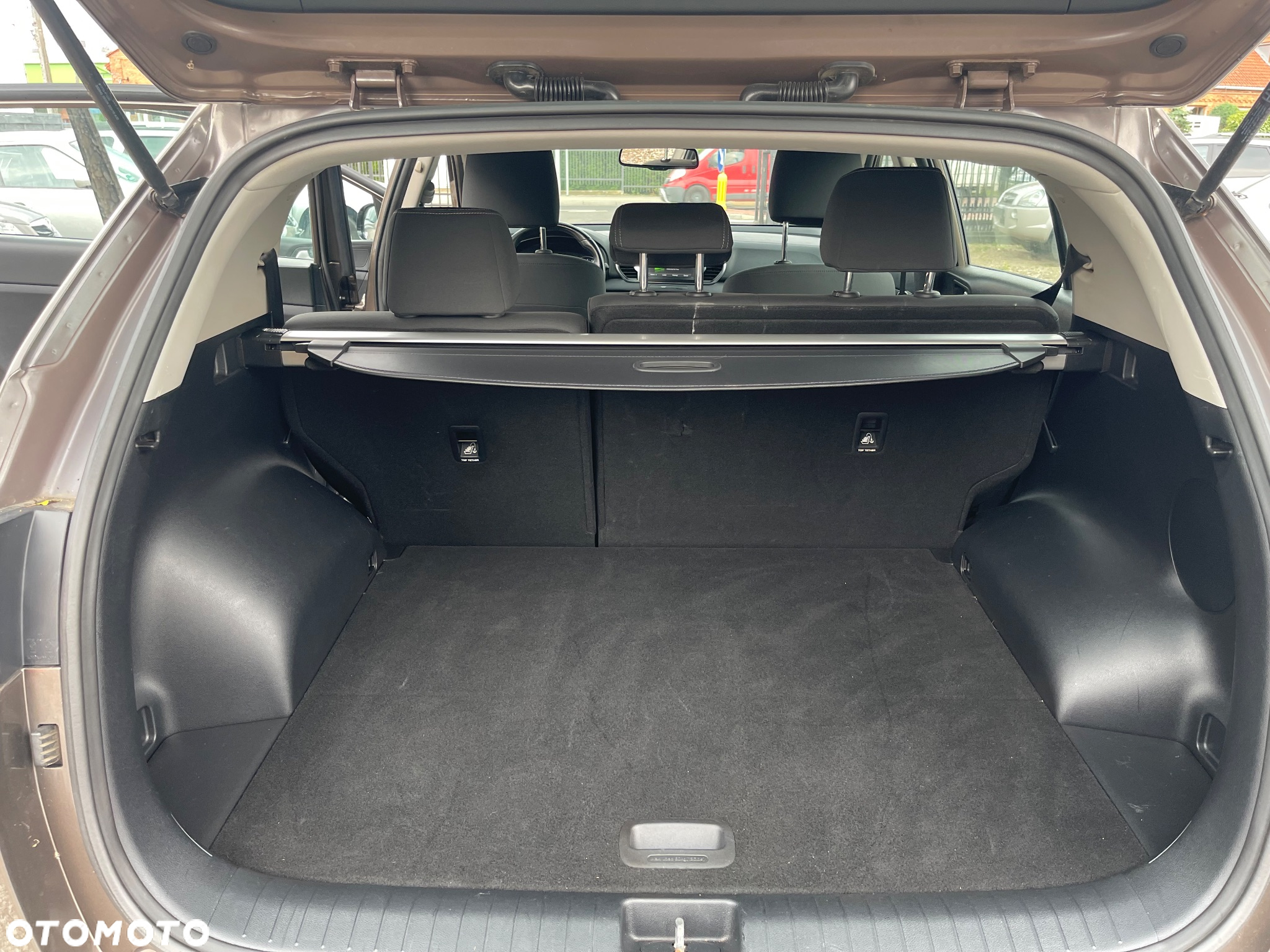 Kia Sportage 1.6 GDI 2WD SPIRIT - 16