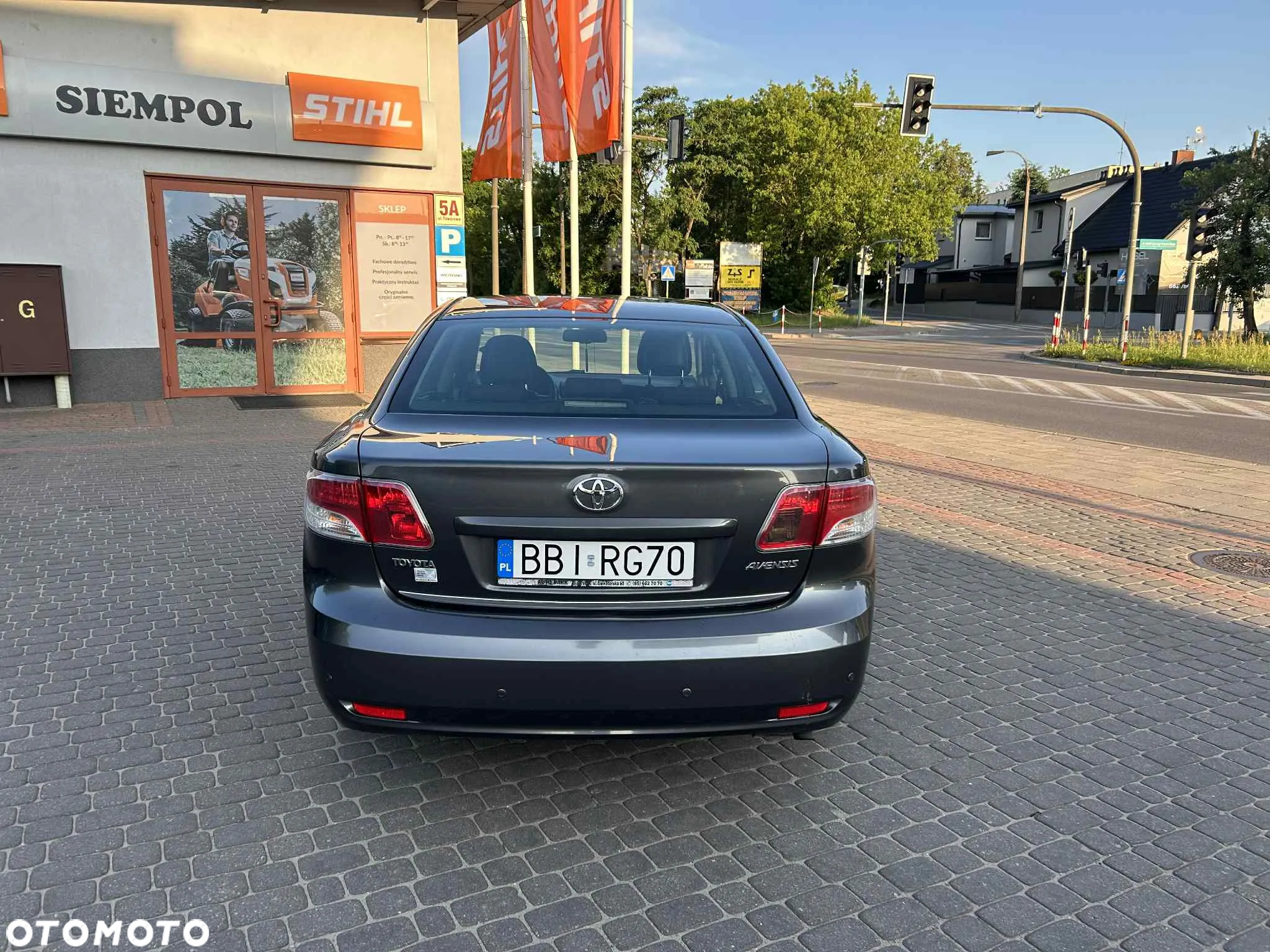 Toyota Avensis 1.8 Sol NAVI - 5