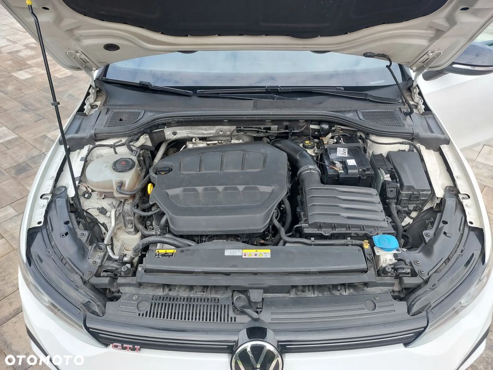 Volkswagen Golf VIII 2.0 TSI GTI DSG - 41