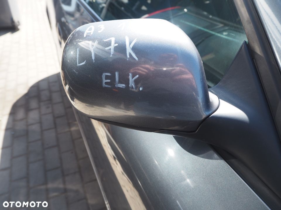 Lusterko Prawe Przednie Audi A3 8L Kolor: LY7K Europa - 1