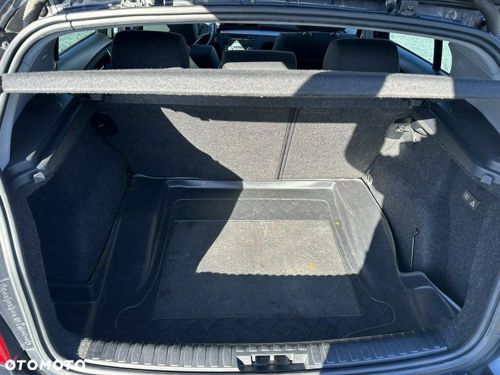 BMW Seria 1 118d - 21