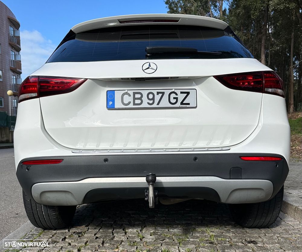 Mercedes-Benz GLA 180 d 8G-DCT Special Edition - 4