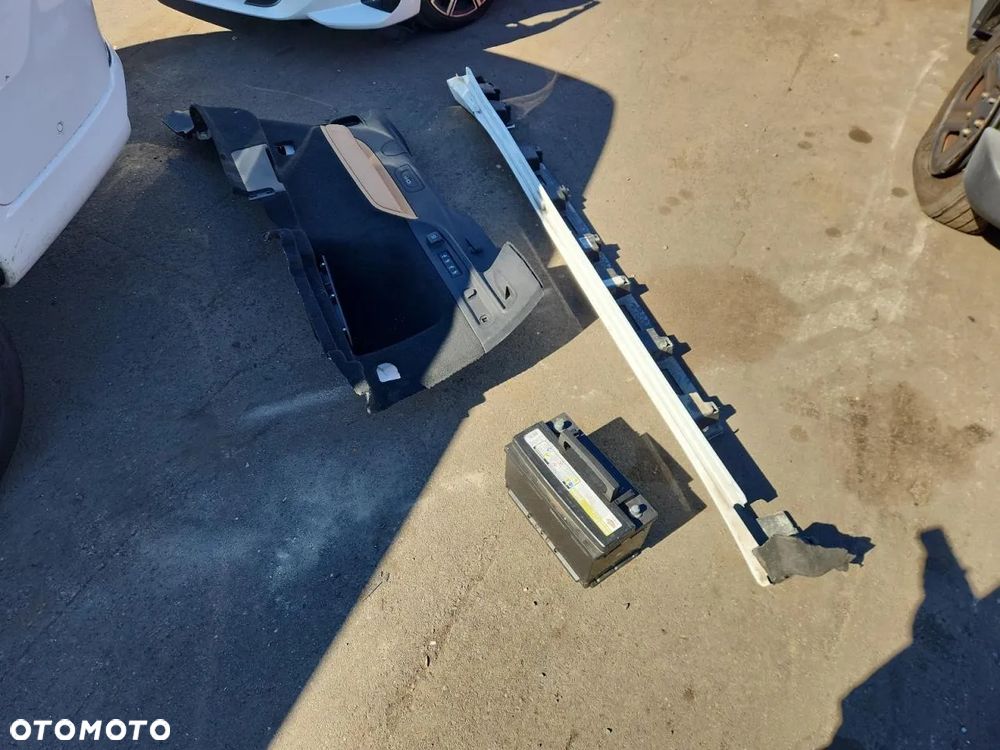 Jeep Grand Cherokee - 13