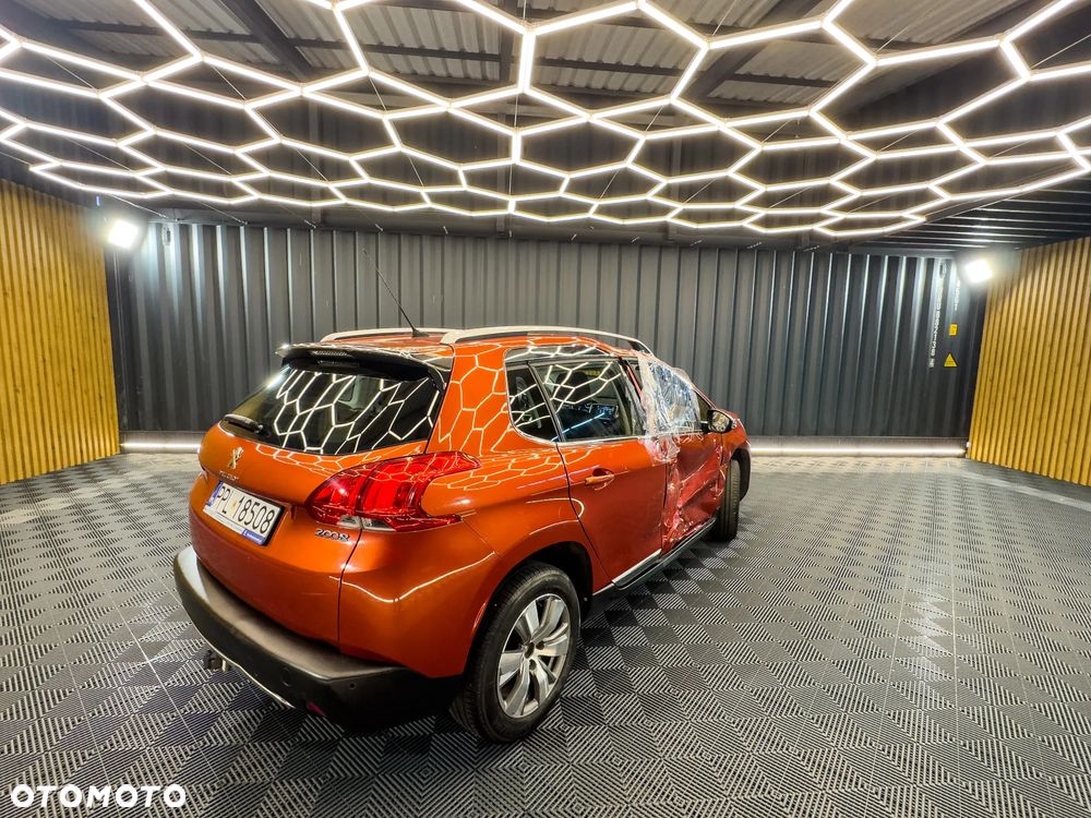 Peugeot 2008 PureTech 82 Allure - 5