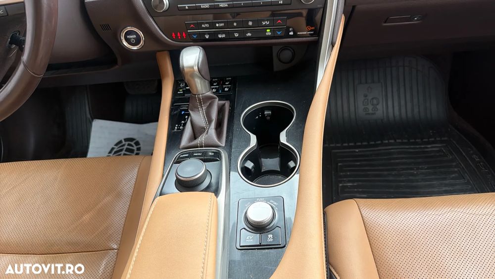 Lexus Seria RX 450h Aut. Executive Plus - 16
