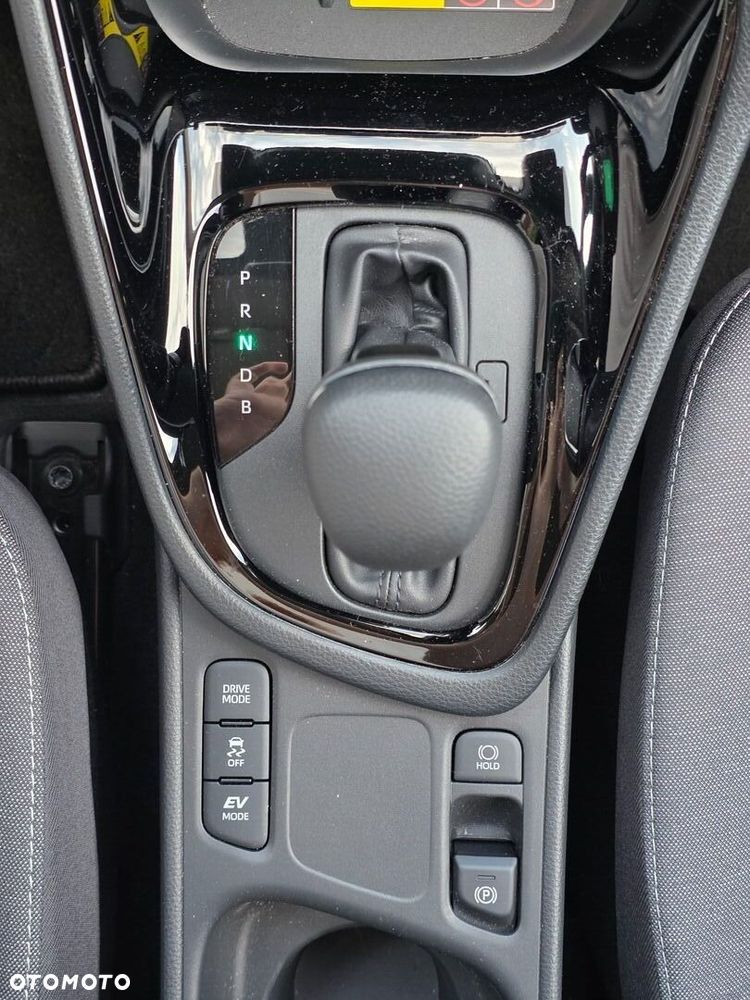 Toyota Yaris Hybrid 1.5 Style - 15