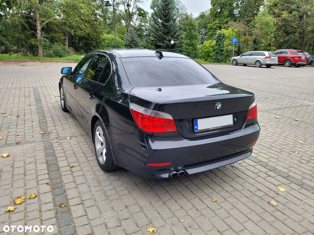 BMW Seria 5 520i - 6