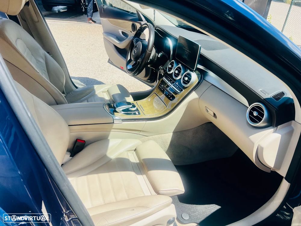 Mercedes-Benz C 300 h - 10