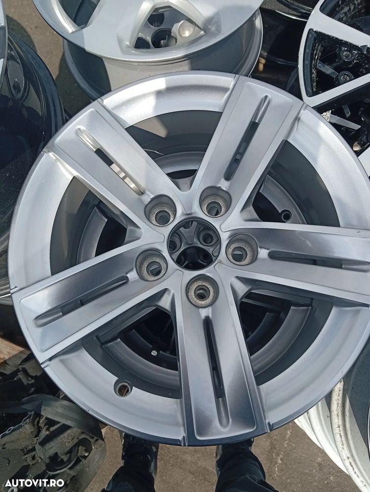 Jante Peugeot Nou R15 - 1